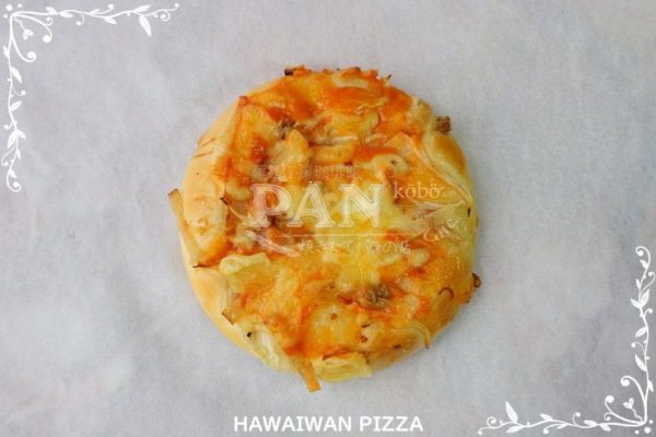 HAWAIAN PIZZA BY JAPANESE BAKERY IN MALAYSIA