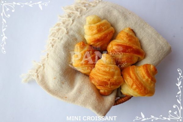MINI CROISSANT BY JAPANESE BAKERY IN MALAYSIA