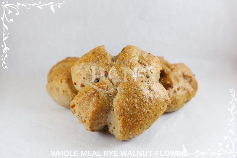 WHOLEMEAL RYE WALNUT FLOWER BY JAPANESE BAKERY IN MALAYSIA