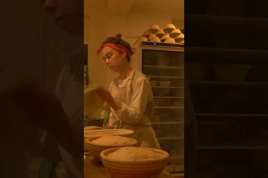 Sourdough in 30 seconds | Micro  Bakery Life | London
