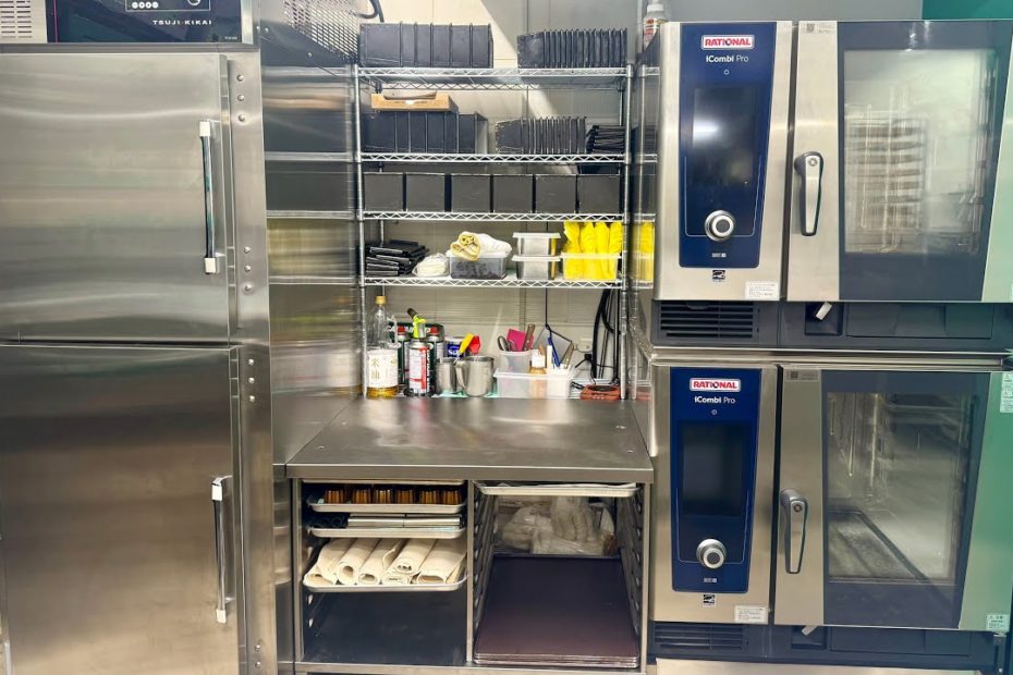 パン屋の厨房が進化！最新設備＆話題の売り場デザインを大公開