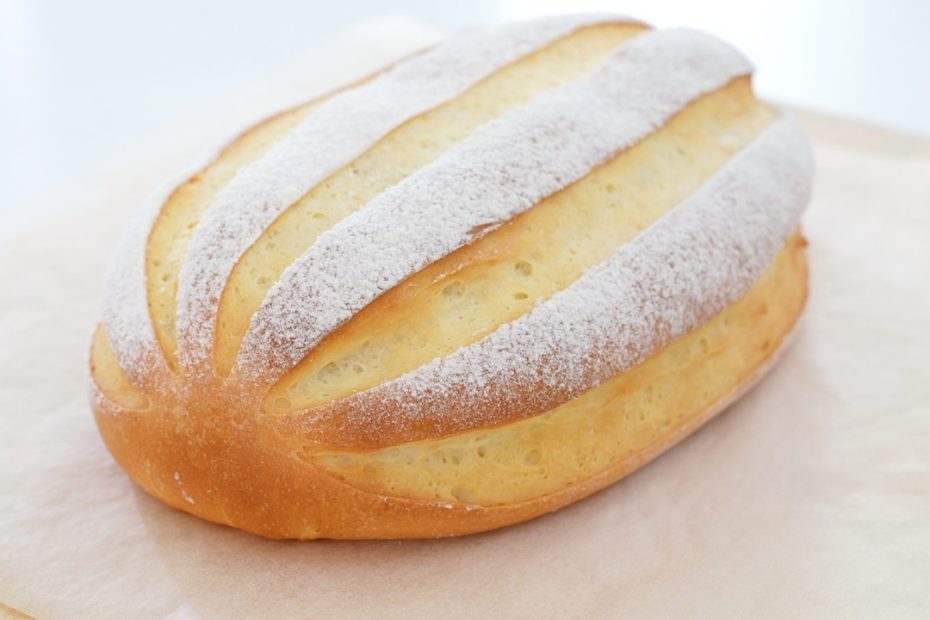 Hand Knead Milk Hearth Bread｜Apron