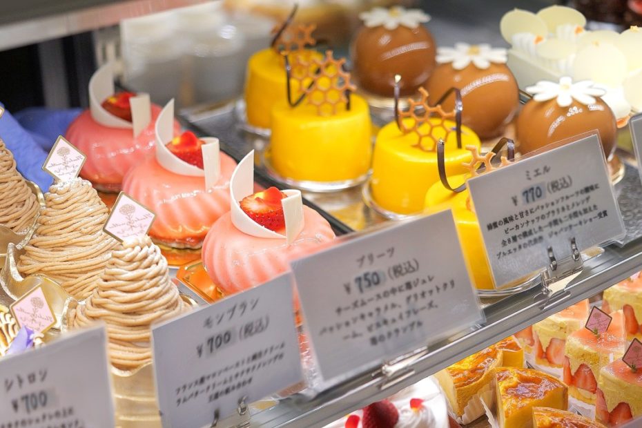 【神戸】夫３１歳・妻３４歳の若きパティシエ夫婦。育児とケーキ屋の両立に奮闘する実力派パティスリーの１日 第92話｜神戸市「pâtisserie BLEUETTA」