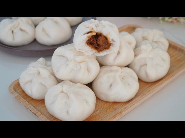 White and Fluffy CHAR SIU SIOPAO