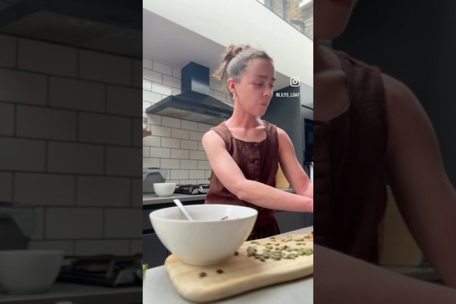 Medjool dates with chocolate & sunflower butter heaven  #glutenfree #healthytreat #medjooldates