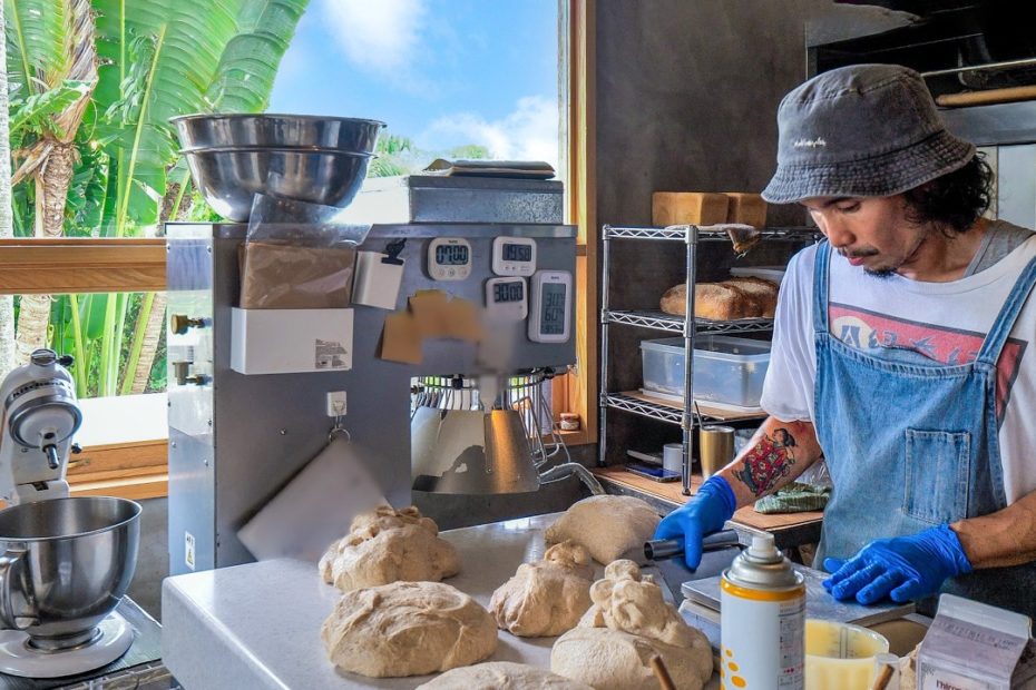 【沖縄】タトゥー姿が印象的な南国スタイルパン職人！外国人住宅を改装した無添加＆アレルギーフリーの隠れ家ベーカリーカフェ🌴 第98話｜北中城村「AIEN BAKERY」