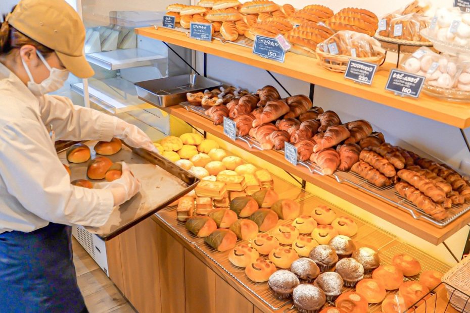 【神戸】深夜２時から１２時間！疲れ知らずぶっ通しパン作り！地元で大繁盛する夫婦ベーカリーに密着。