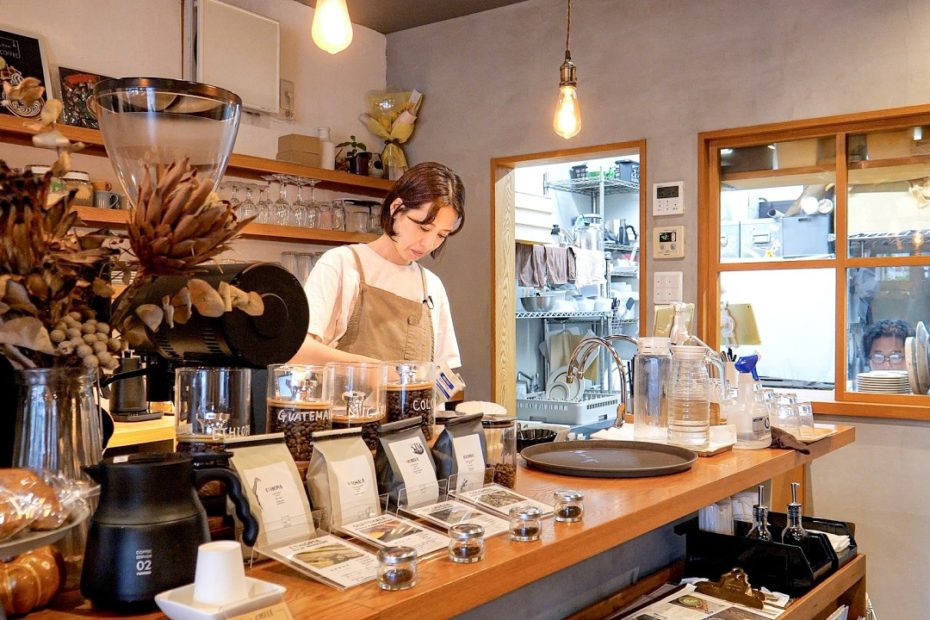 夢を叶えた３７歳・女性バリスタが描く美しすぎるラテアート☕️ 雑居ビルの小さなカフェの１日。 第99話｜加古川市「Liten COFFEE」