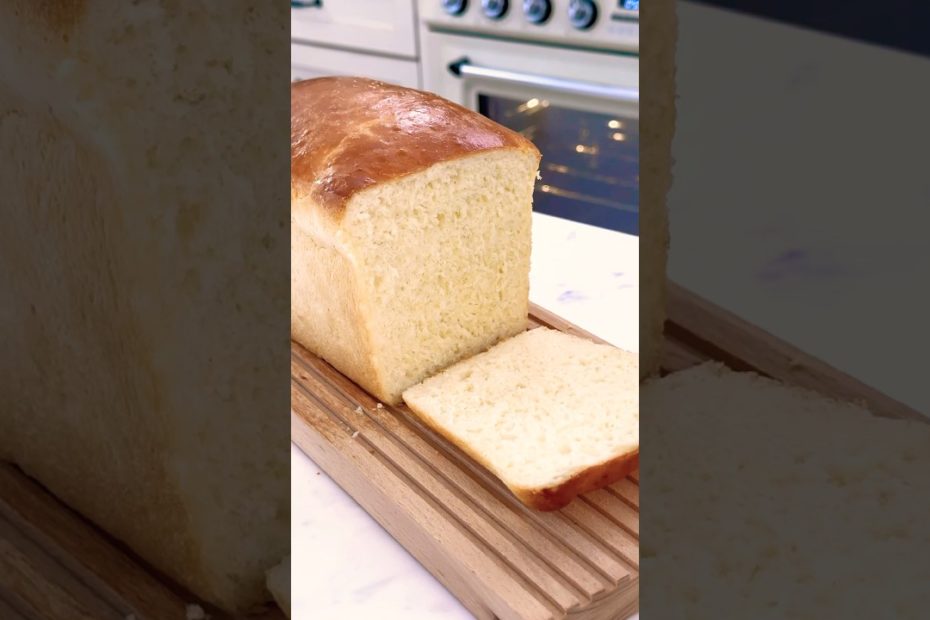 No Knead Sandwich Bread #apron #baking #recipe