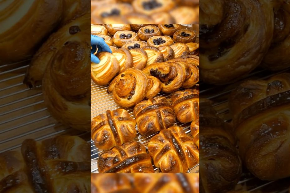 夜中３時から１００種類以上を焼く地元繁盛ベーカリーに密着【パン工房ファンベック】#bread #shorts #japanesefood #asmr #ものがたりドキュメンタリー